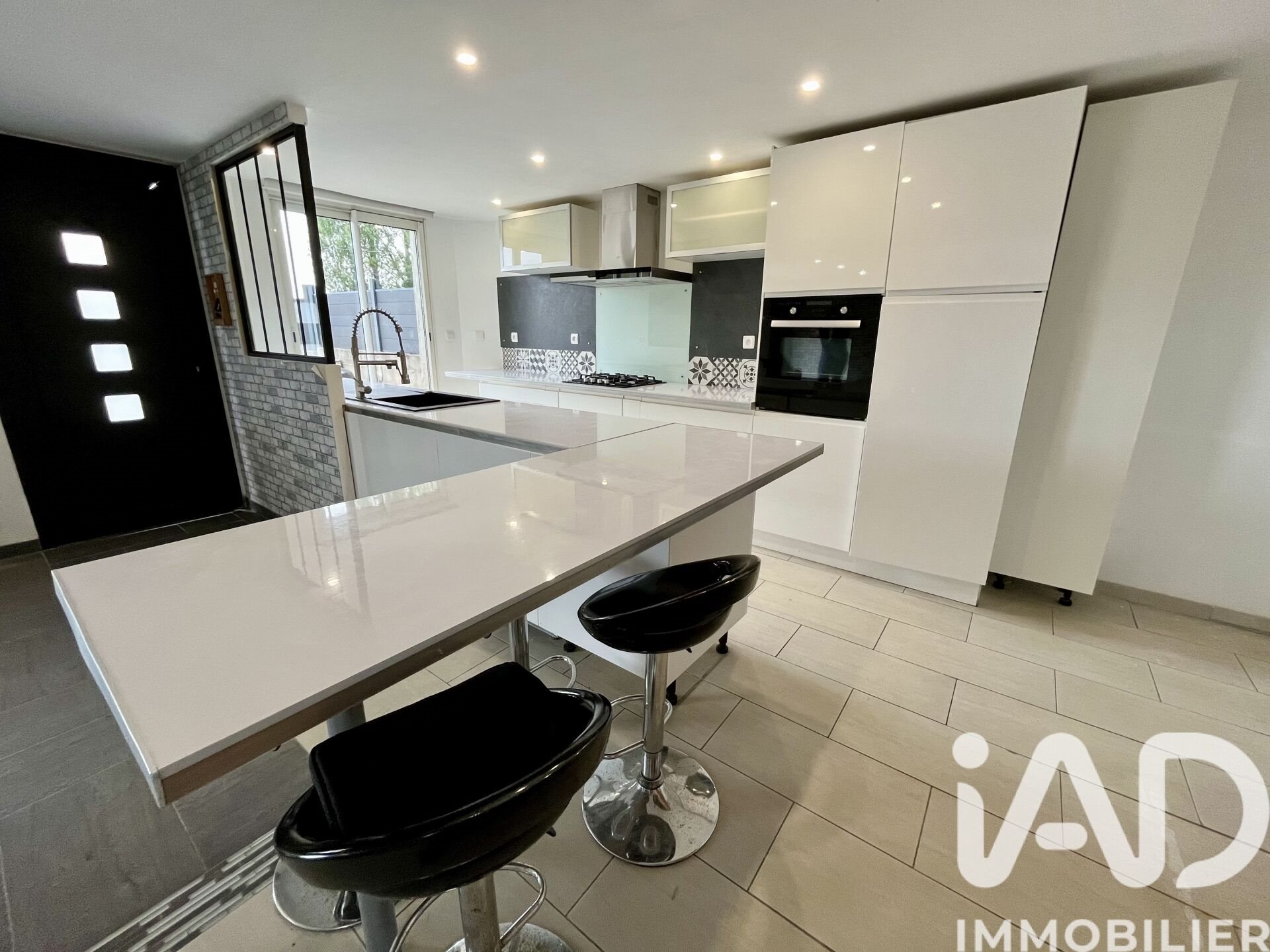 Maison à vendre, 96m², Saint-Christoly-de-Blaye