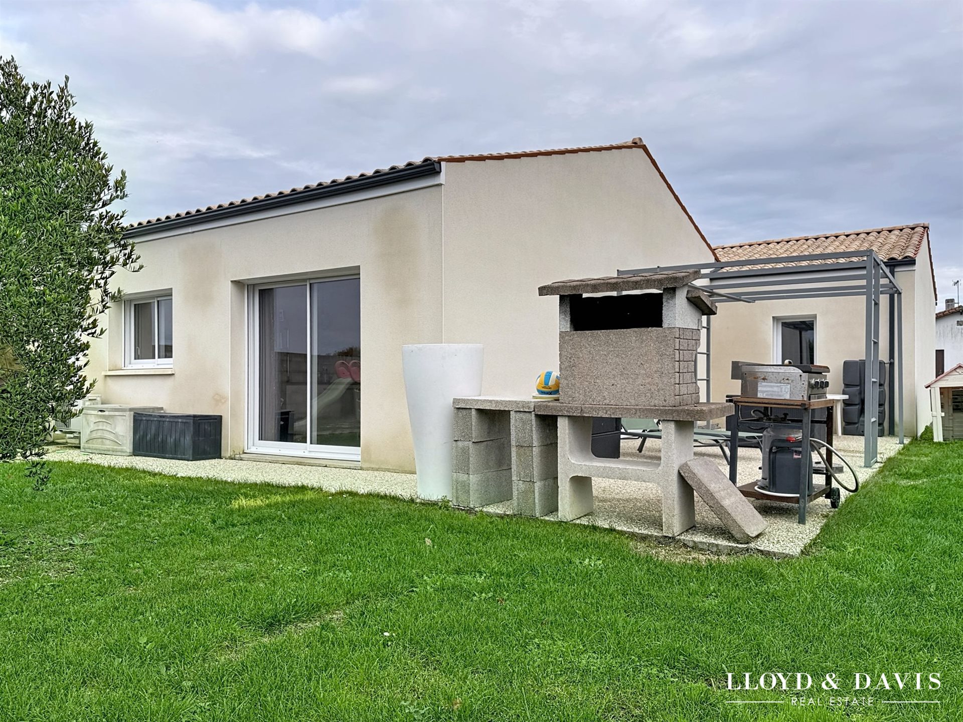 Maison à vendre, 123m², Médis