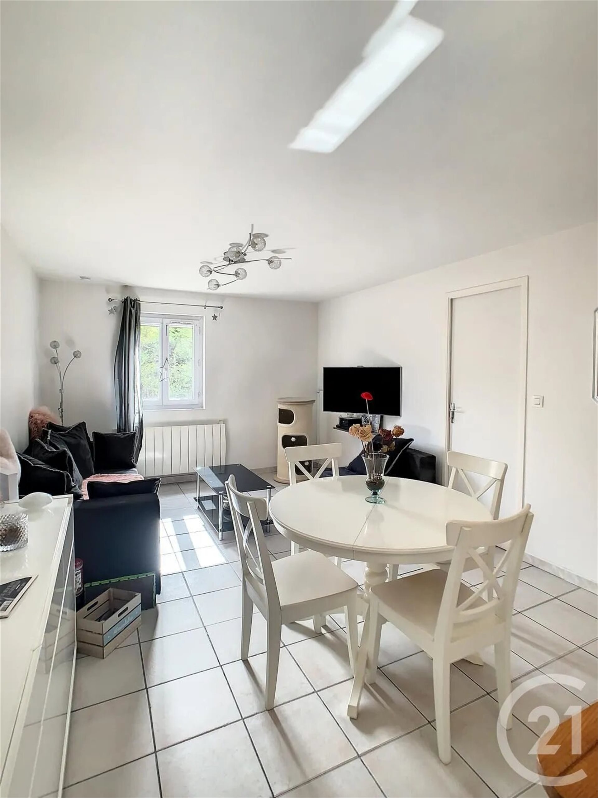 Appartement à louer, 43m², Monchy-Humières