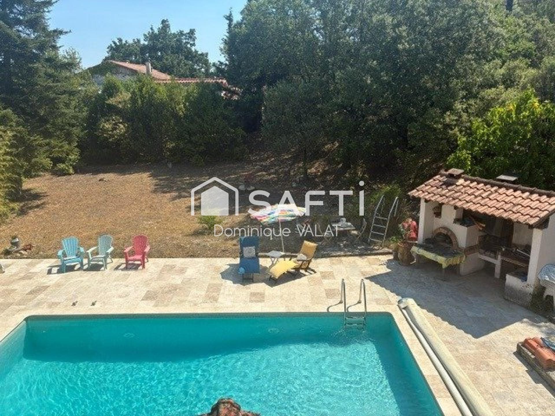 Maison à vendre, 217m², Saint-Sébastien-d'Aigrefeuille