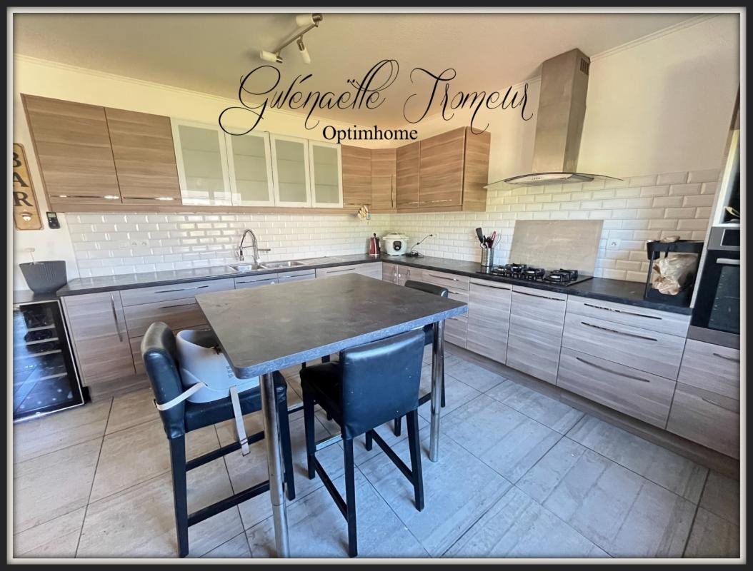 Maison à vendre, 121m², Sizun