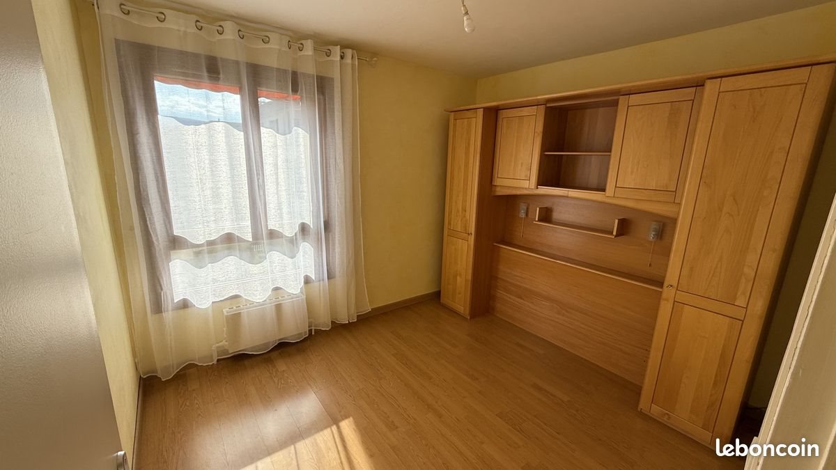 Appartement à louer, 54m², Espalion