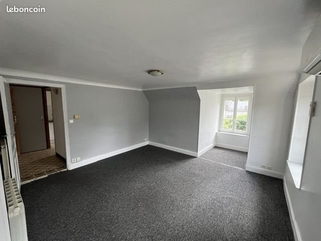 Appartement à louer, 57m², Saint-Geniez-d'Olt