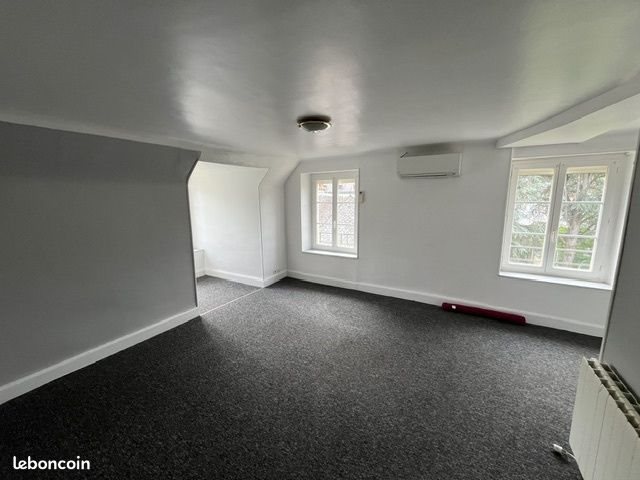 Appartement à louer, 57m², Saint-Geniez-d'Olt
