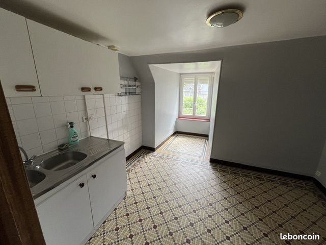 Appartement à louer, 57m², Saint-Geniez-d'Olt
