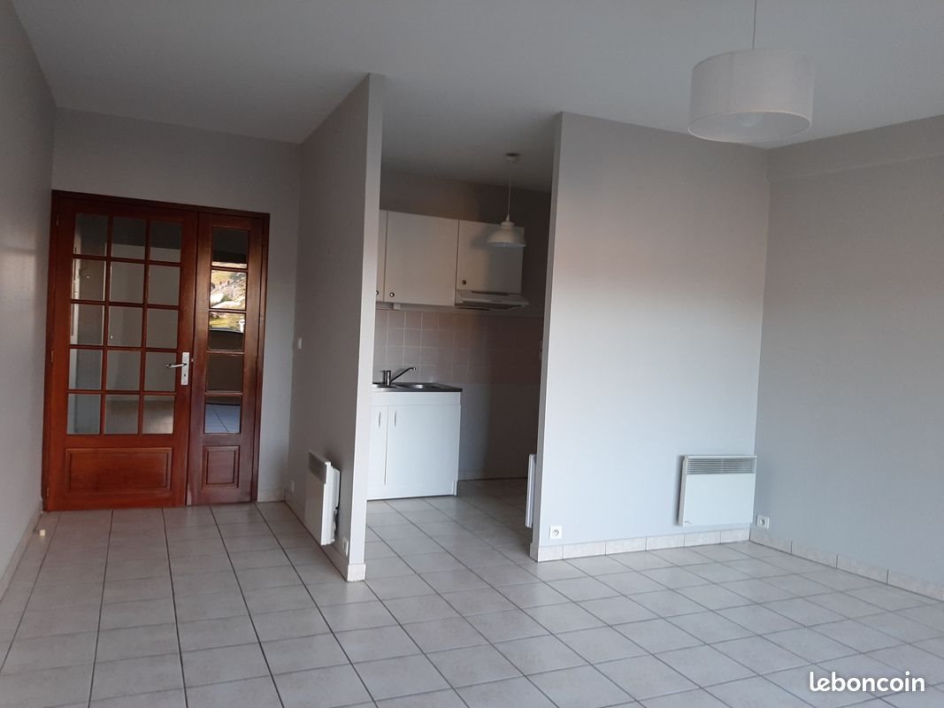 Appartement à louer, 49m², Espalion