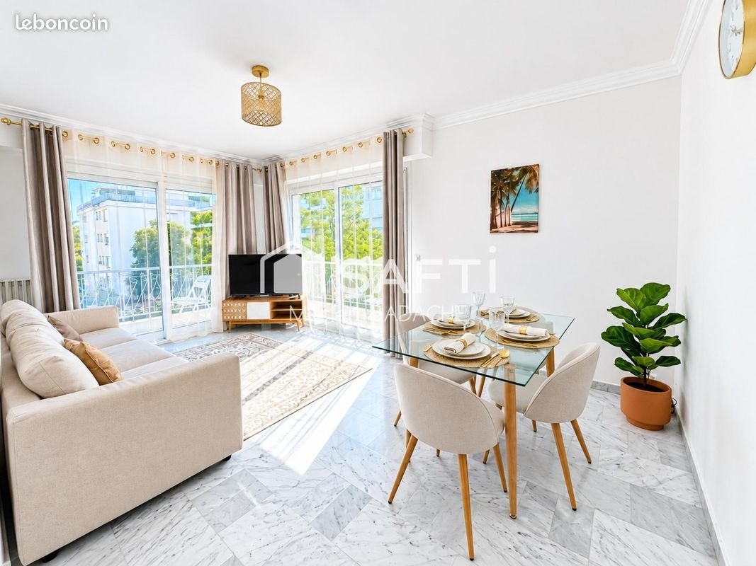 Appartement à louer, 69m², Nice