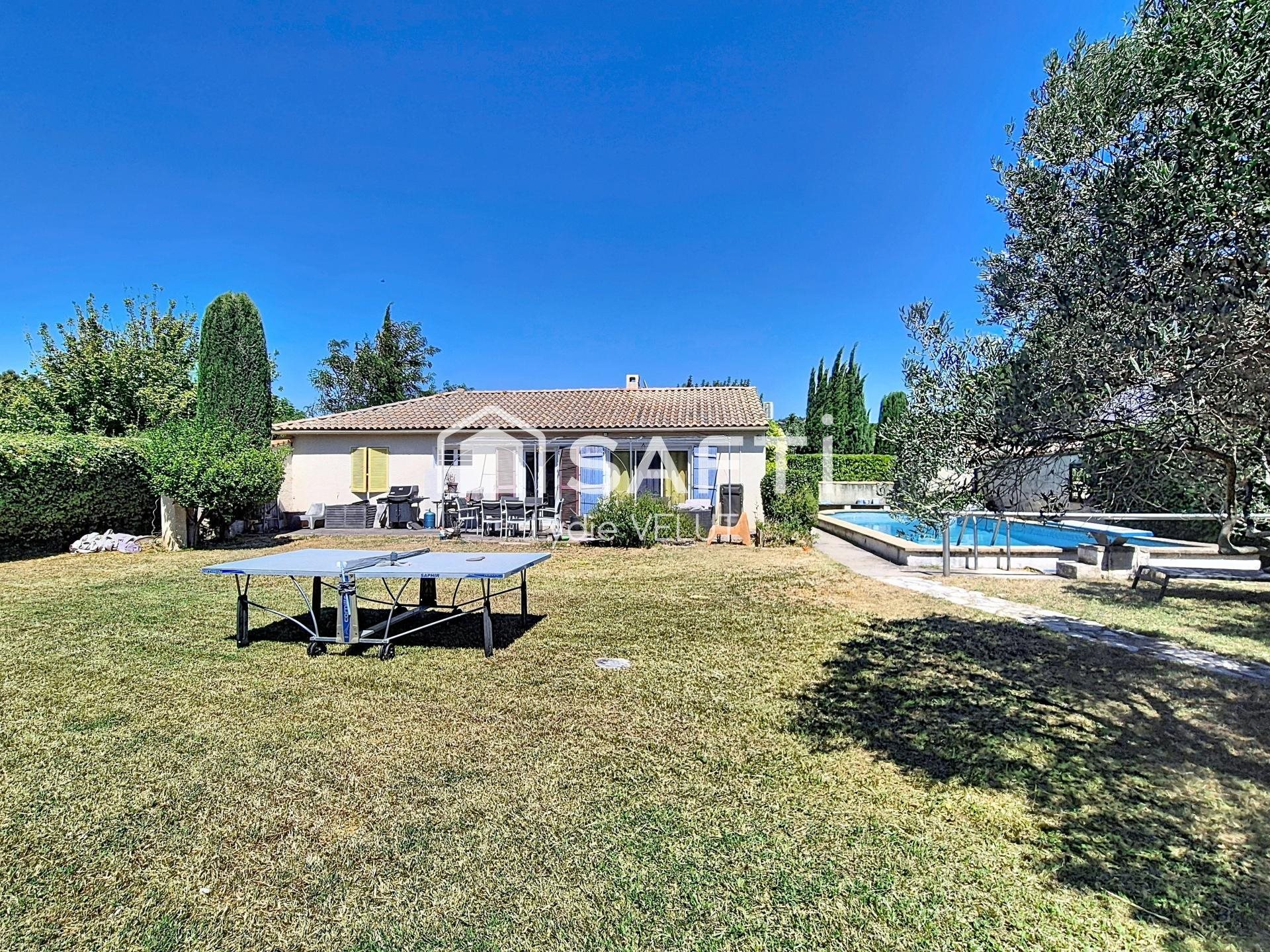 Maison à vendre, 107m², Eyguières