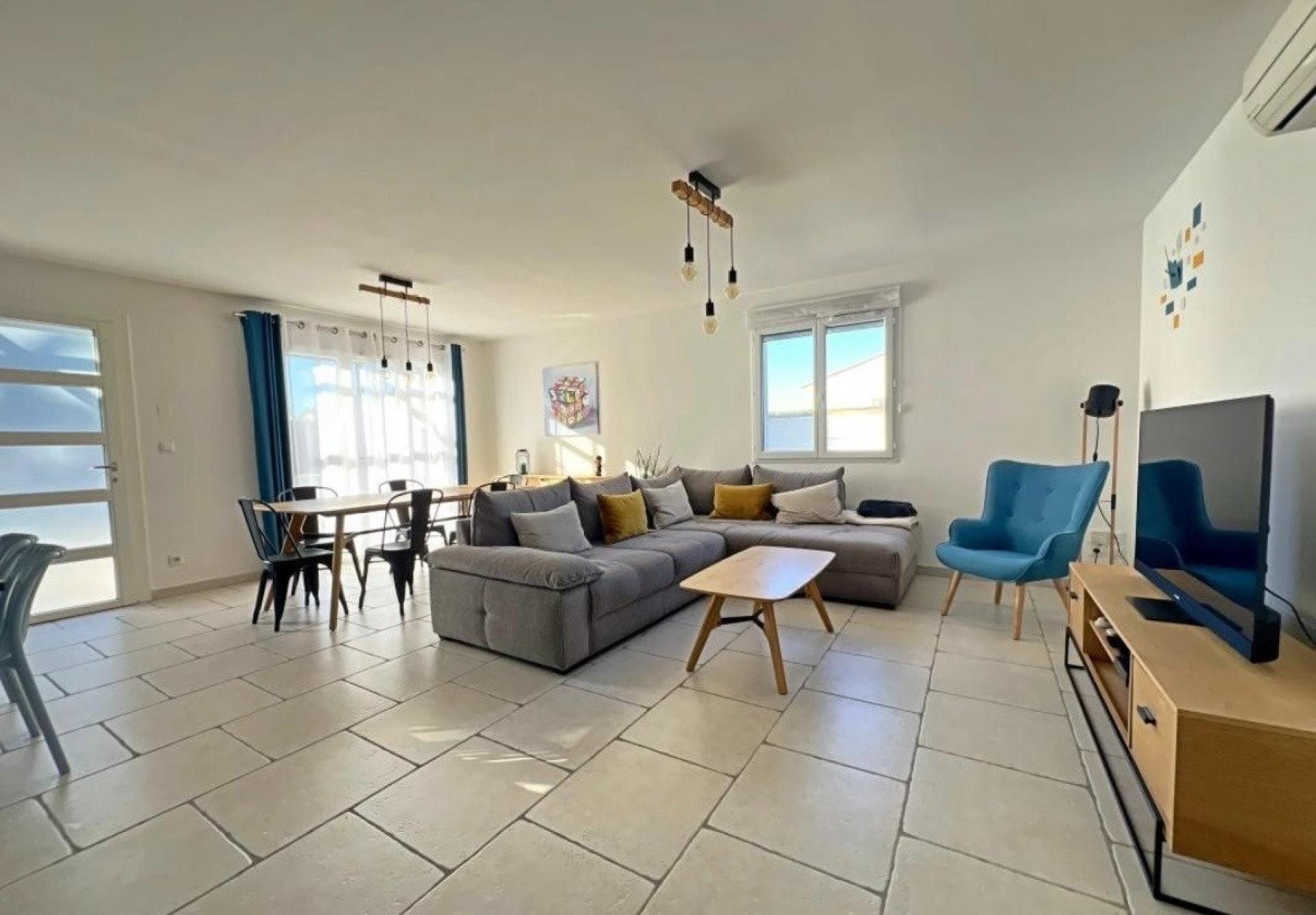 Maison à vendre, 102m², Eyguières