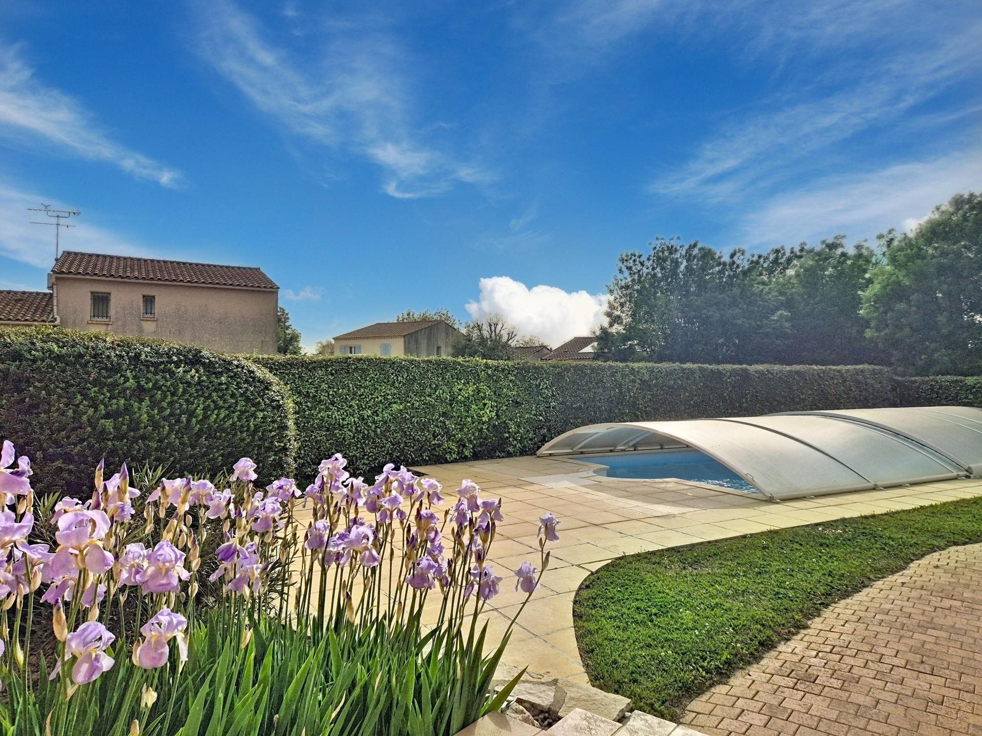 Maison à vendre, 127m², Eyguières