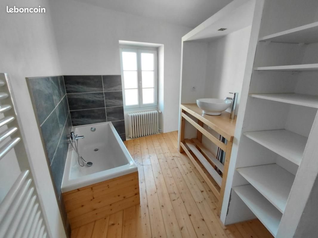 Maison à louer, 62m², Châtel-Guyon