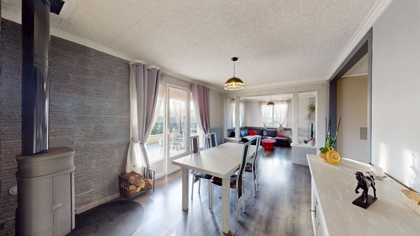 Maison à louer, 77m², Sainte-Colombe-la-Commanderie
