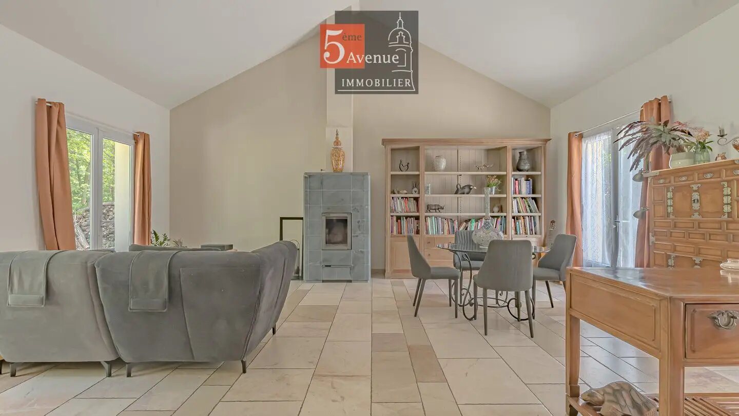 Maison à vendre, 212m², Lamorlaye