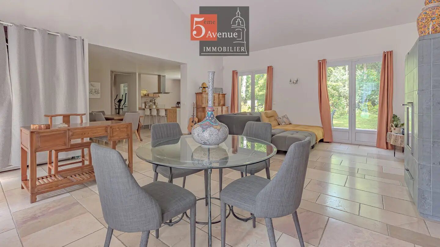Maison à vendre, 212m², Lamorlaye
