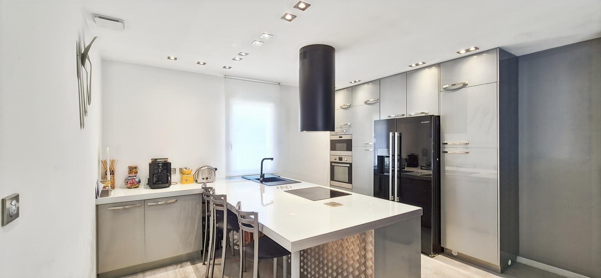 Maison à vendre, 90m², Le Puy-Sainte-Réparade