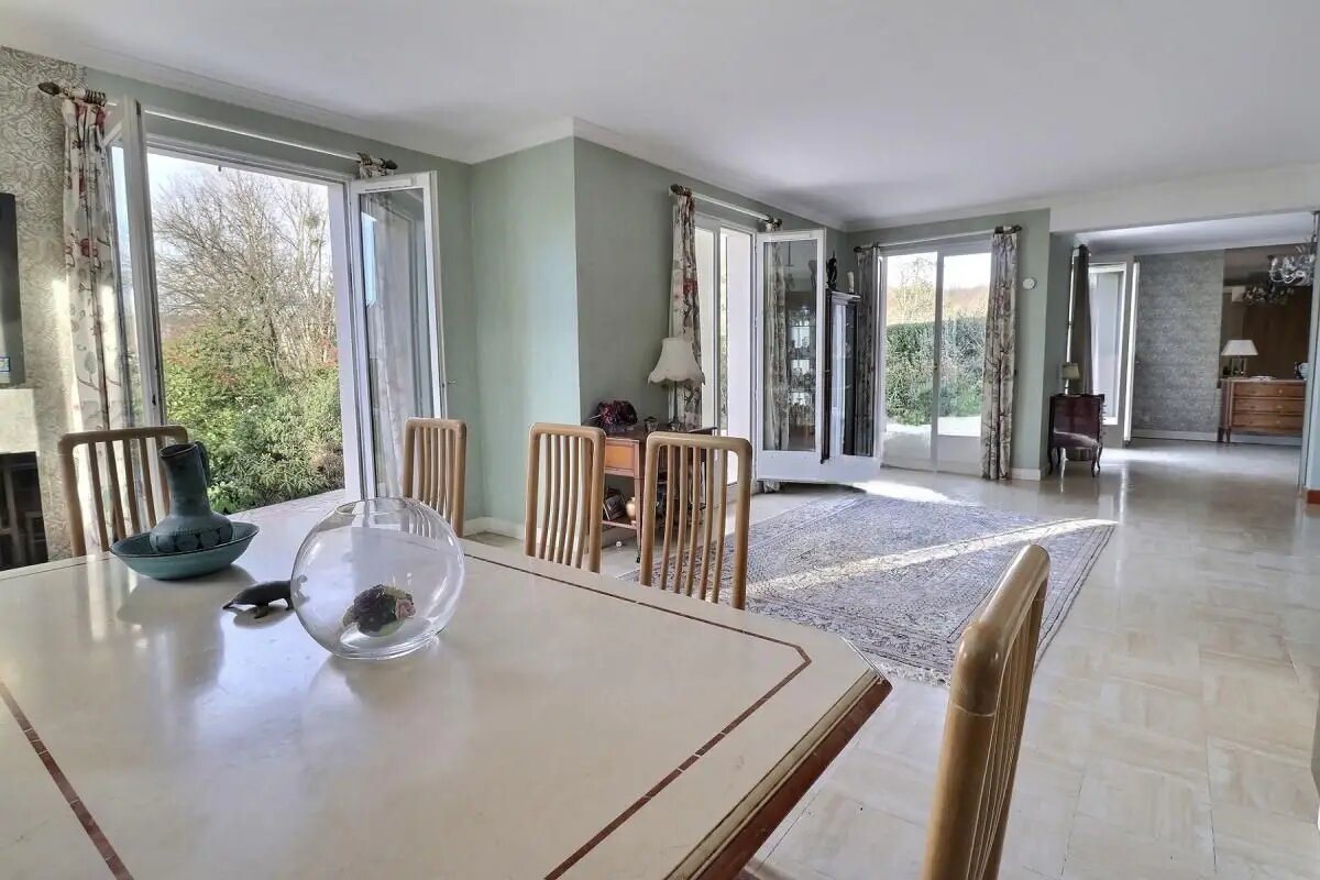 Maison à vendre, 230m², Saint-Nom-la-Bretèche