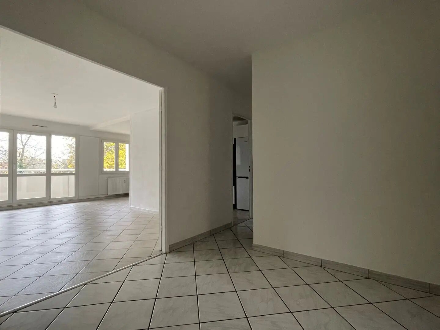 Appartement à louer, 79m², Saint-Max