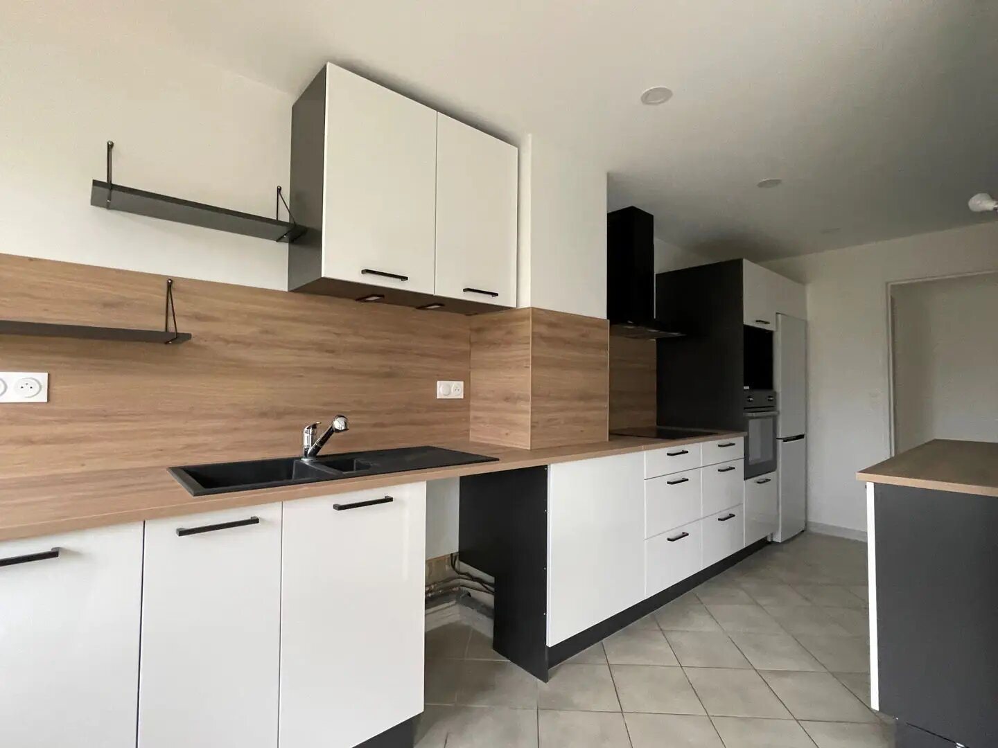 Appartement à louer, 79m², Saint-Max