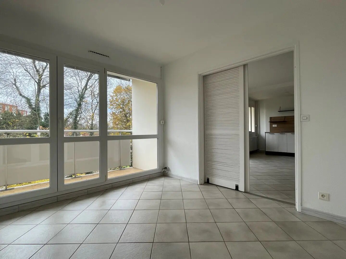 Appartement à louer, 79m², Saint-Max