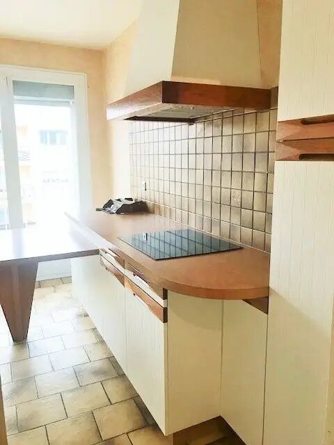 Appartement à louer, 98m², Saint-Max