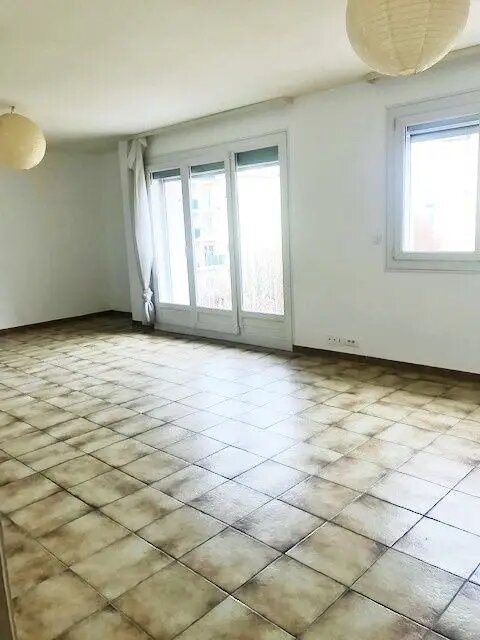 Appartement à louer, 98m², Saint-Max