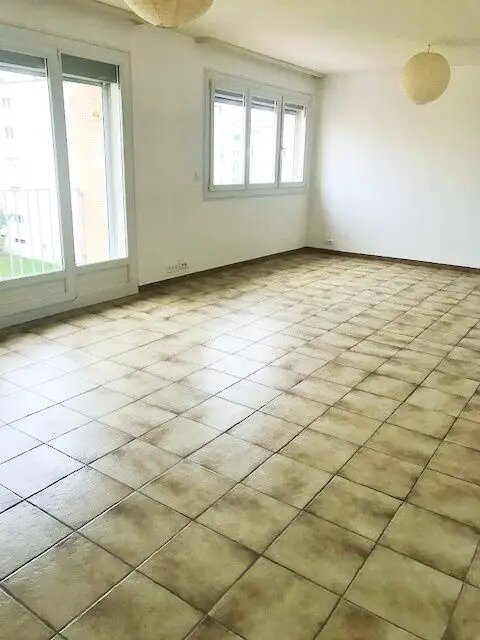 Appartement à louer, 98m², Saint-Max