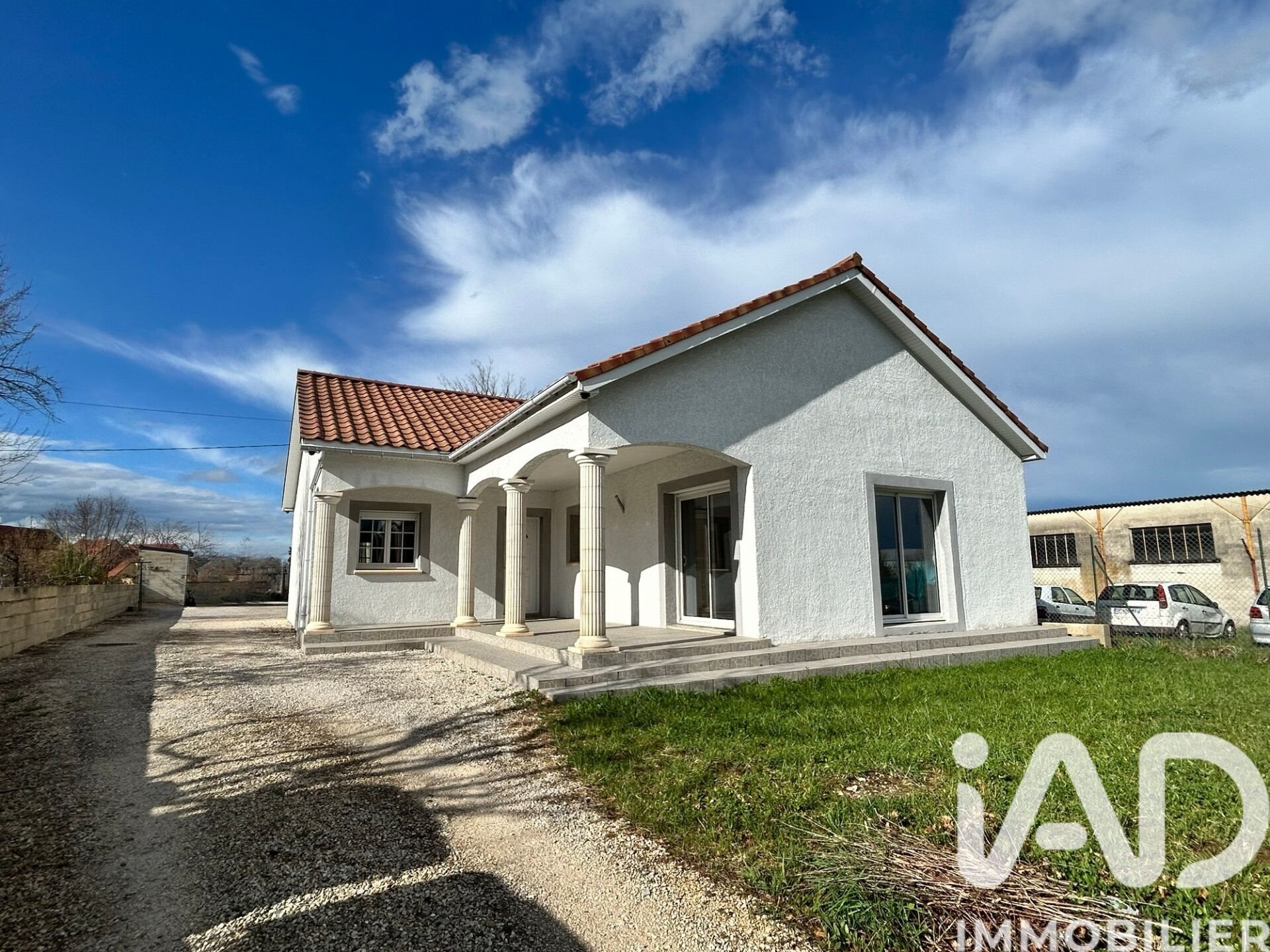 Maison à vendre, 111m², Saint-Pantaléon-de-Larche