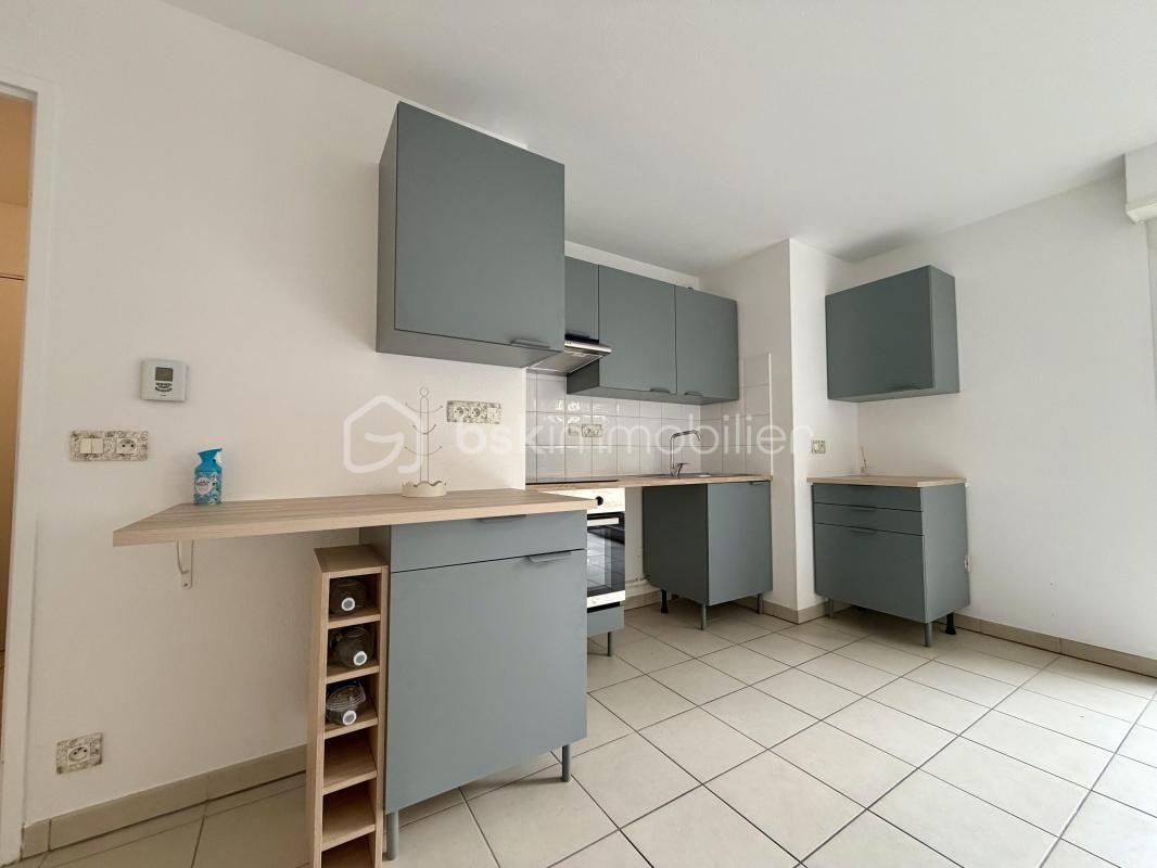 Appartement à louer, 49m², Cesson