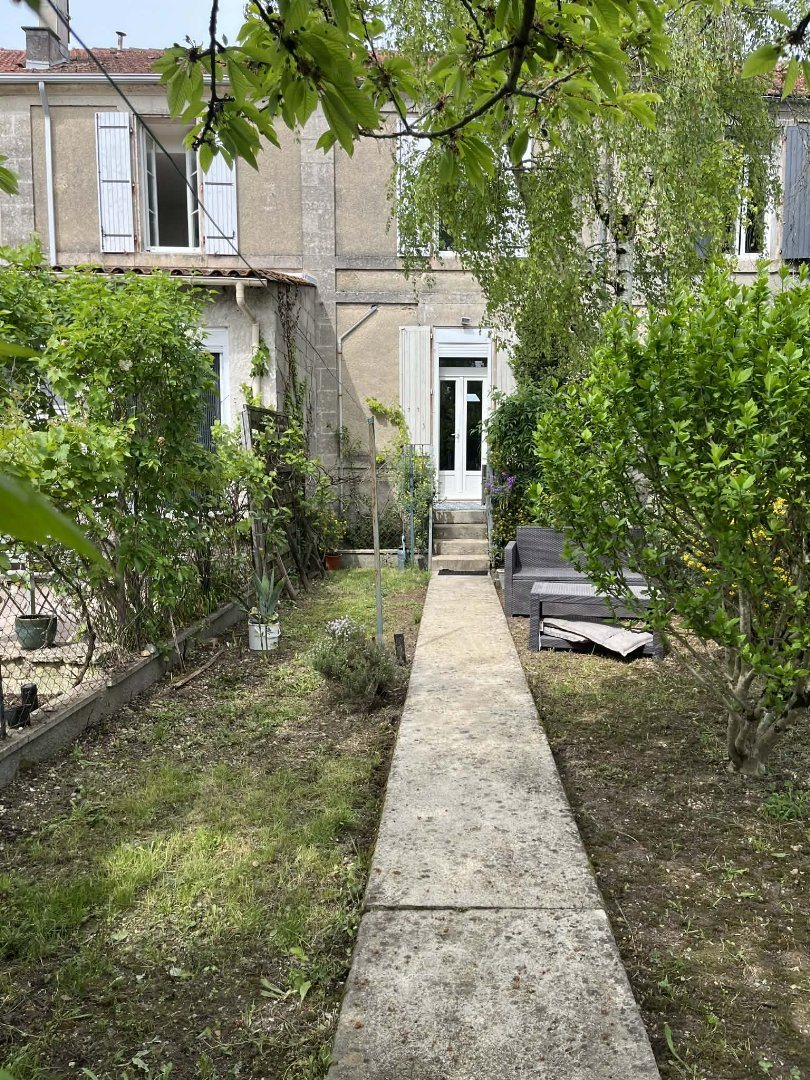 Maison à vendre, 63m², Gond-Pontouvre