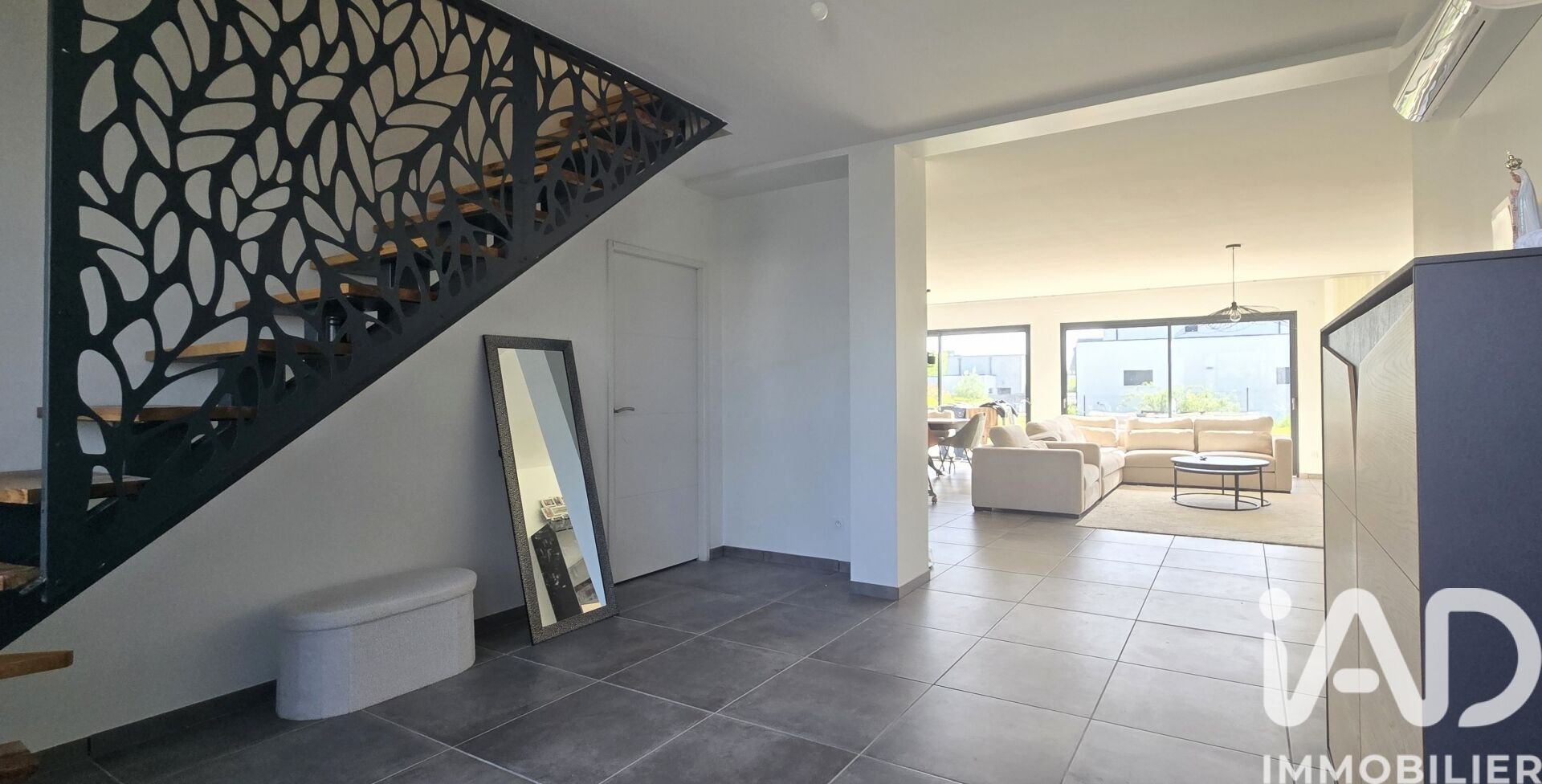 Maison à vendre, 204m², Saint-Ay