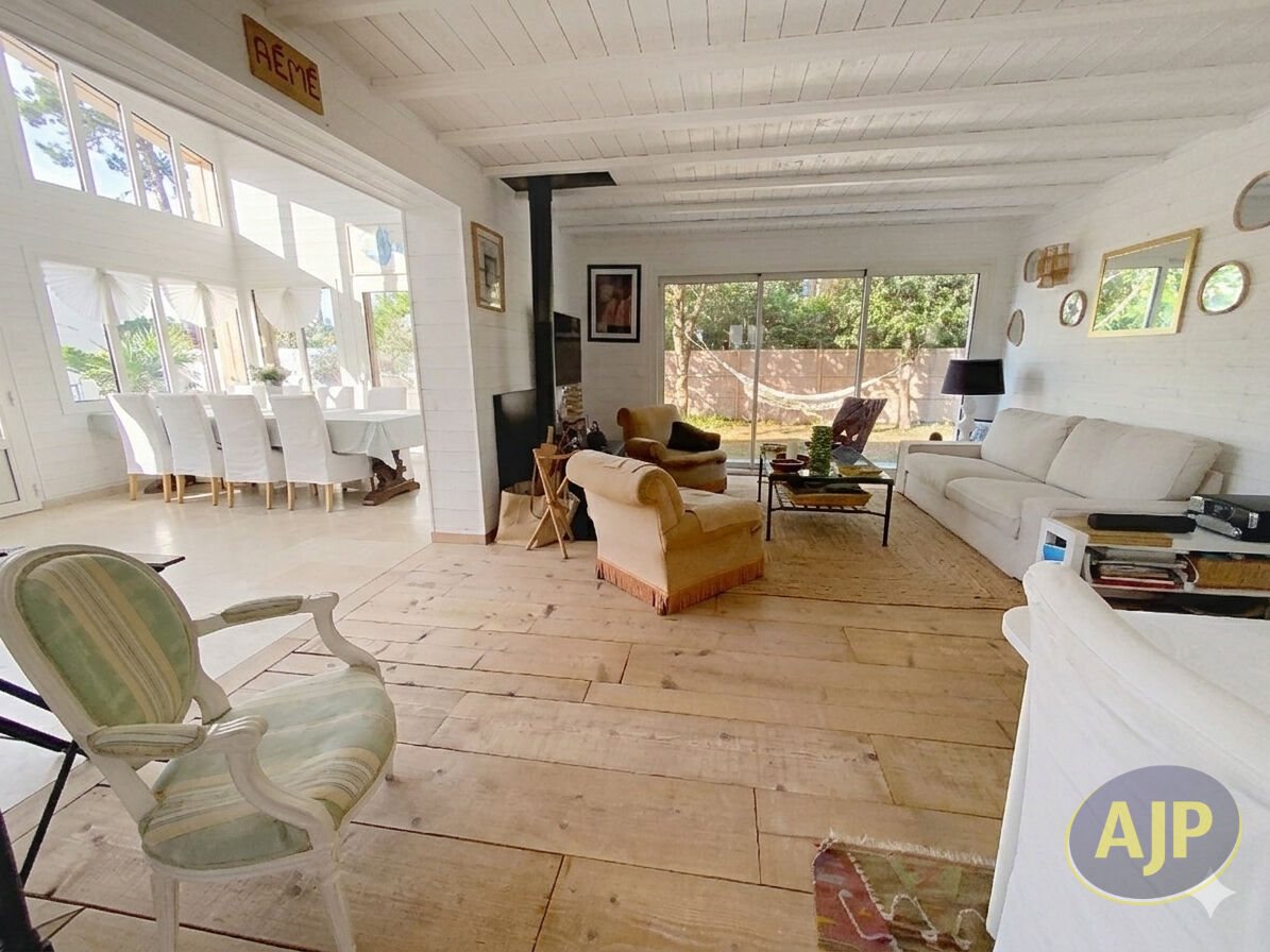 Maison à vendre, 174m², Arès