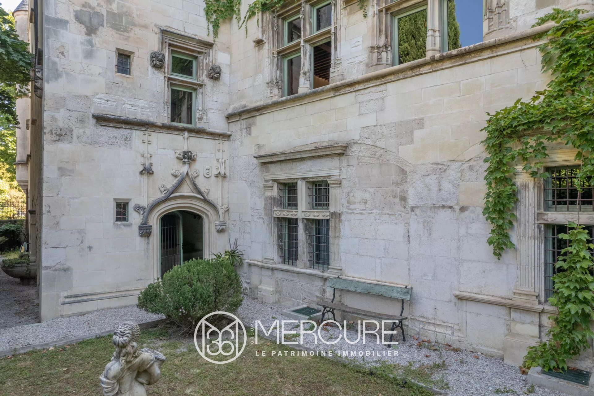 Maison à vendre, 900m², Pernes-les-Fontaines