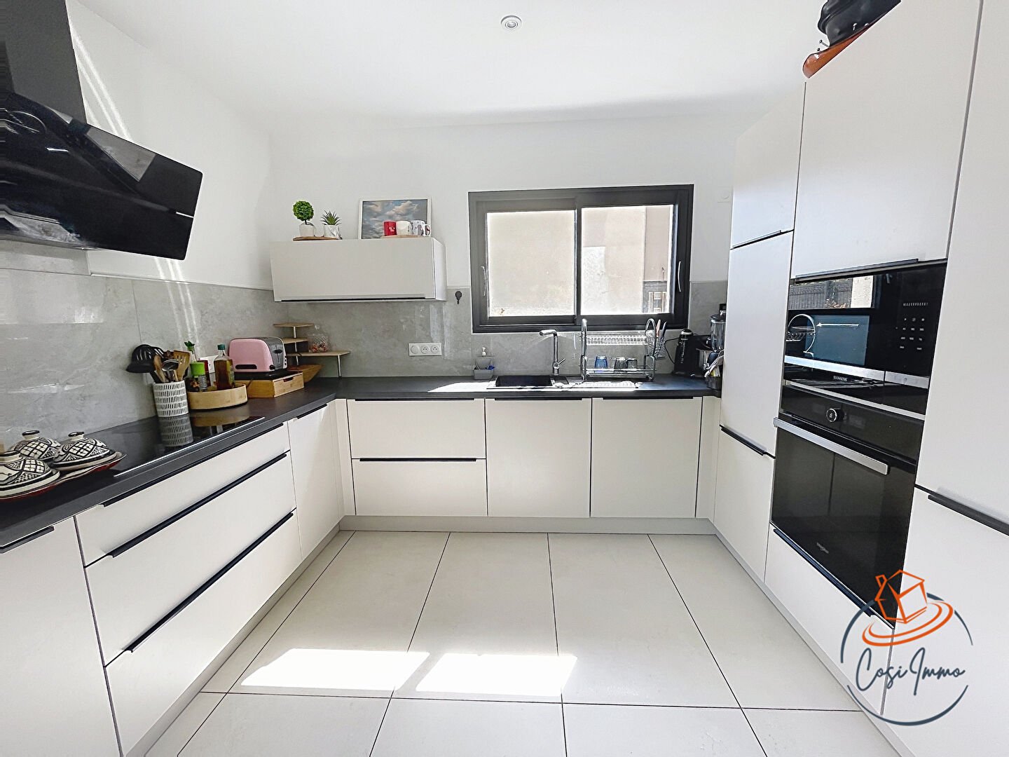 Maison à vendre, 120m², Saint-Genis-Pouilly