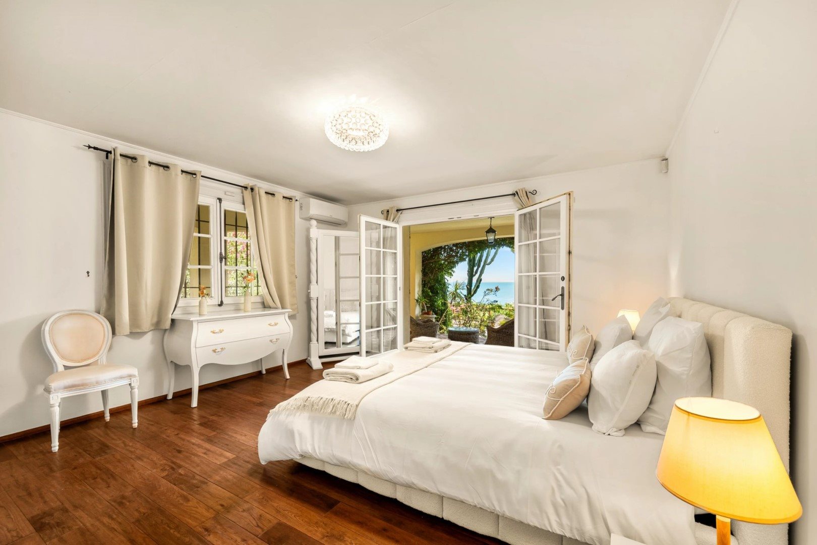 Maison à louer, 250m², Antibes