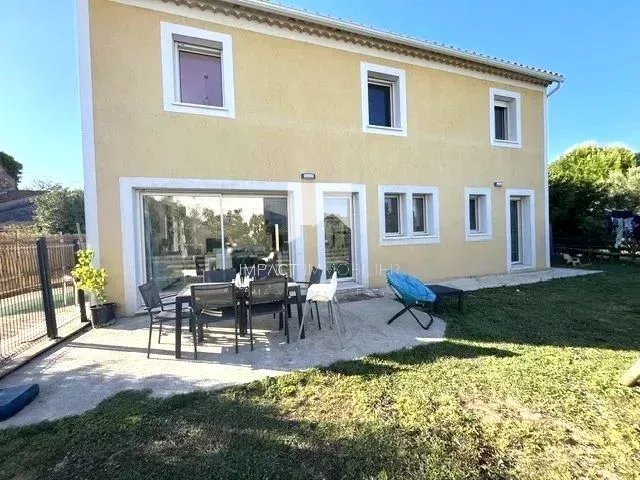 Maison à vendre, 179m², Cuers