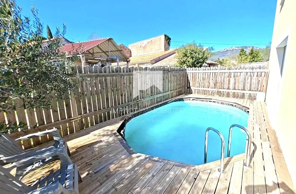 Maison à vendre, 179m², Cuers