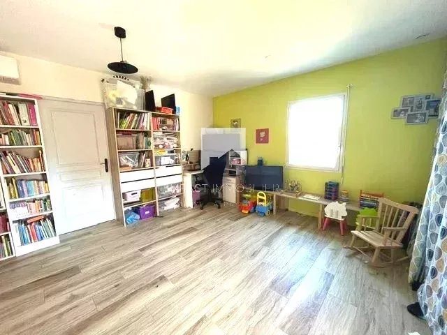 Maison à vendre, 179m², Cuers