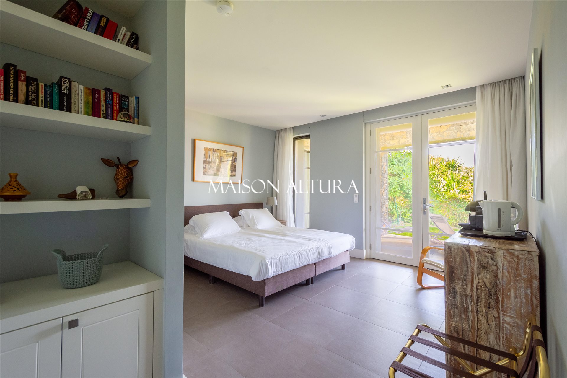 Maison à louer, 350m², Antibes