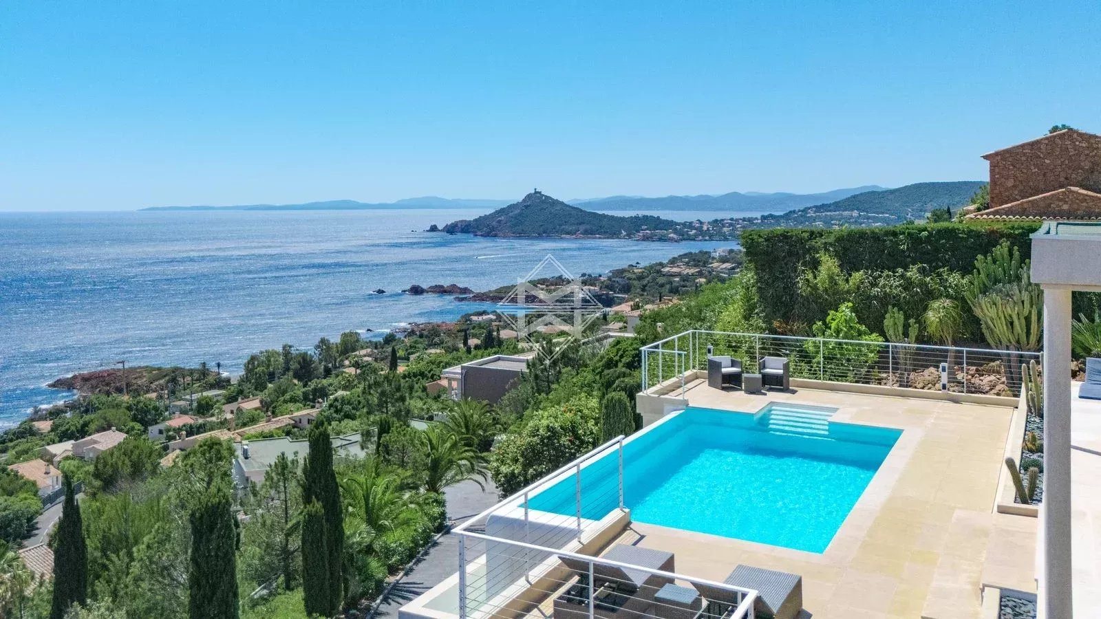 Maison à vendre, 250m², Saint-Raphaël