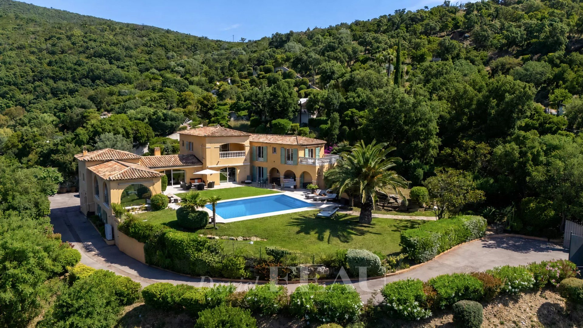 Maison à vendre, 495m², Cavalaire-sur-Mer