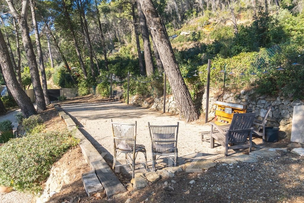 Maison à vendre, 240m², Castellet-en-Luberon