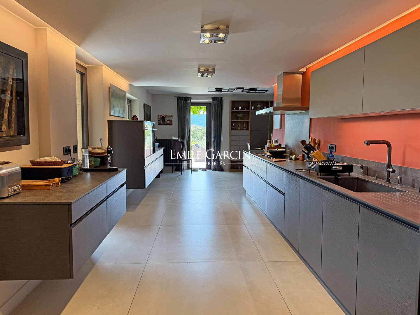Maison à vendre, 300m², Cabrières-d'Avignon