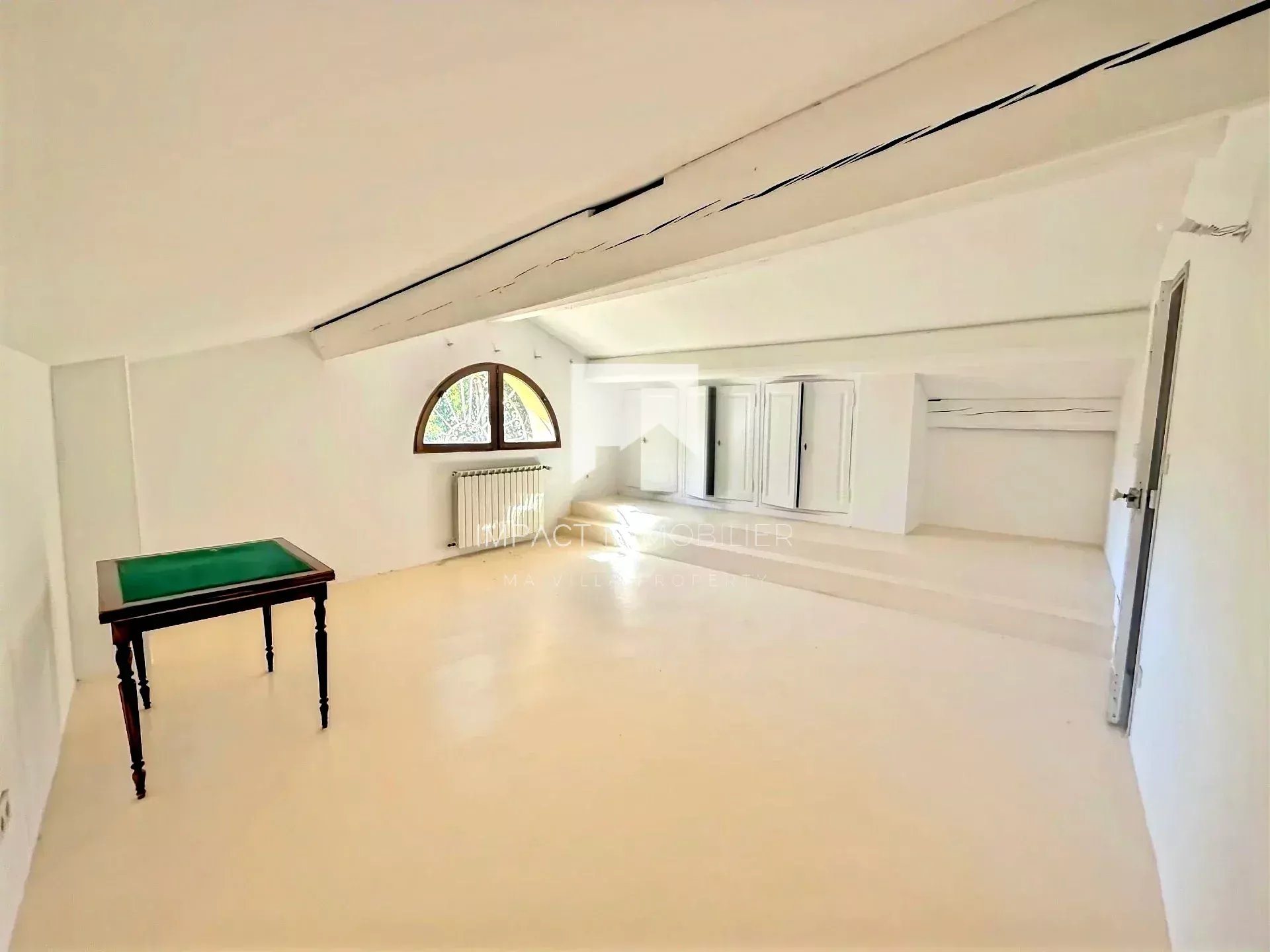 Maison à vendre, 197m², La Crau