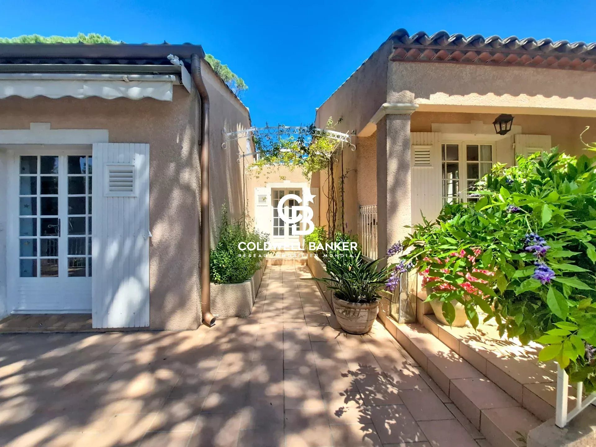 Maison à vendre, 275m², Saint-Raphaël