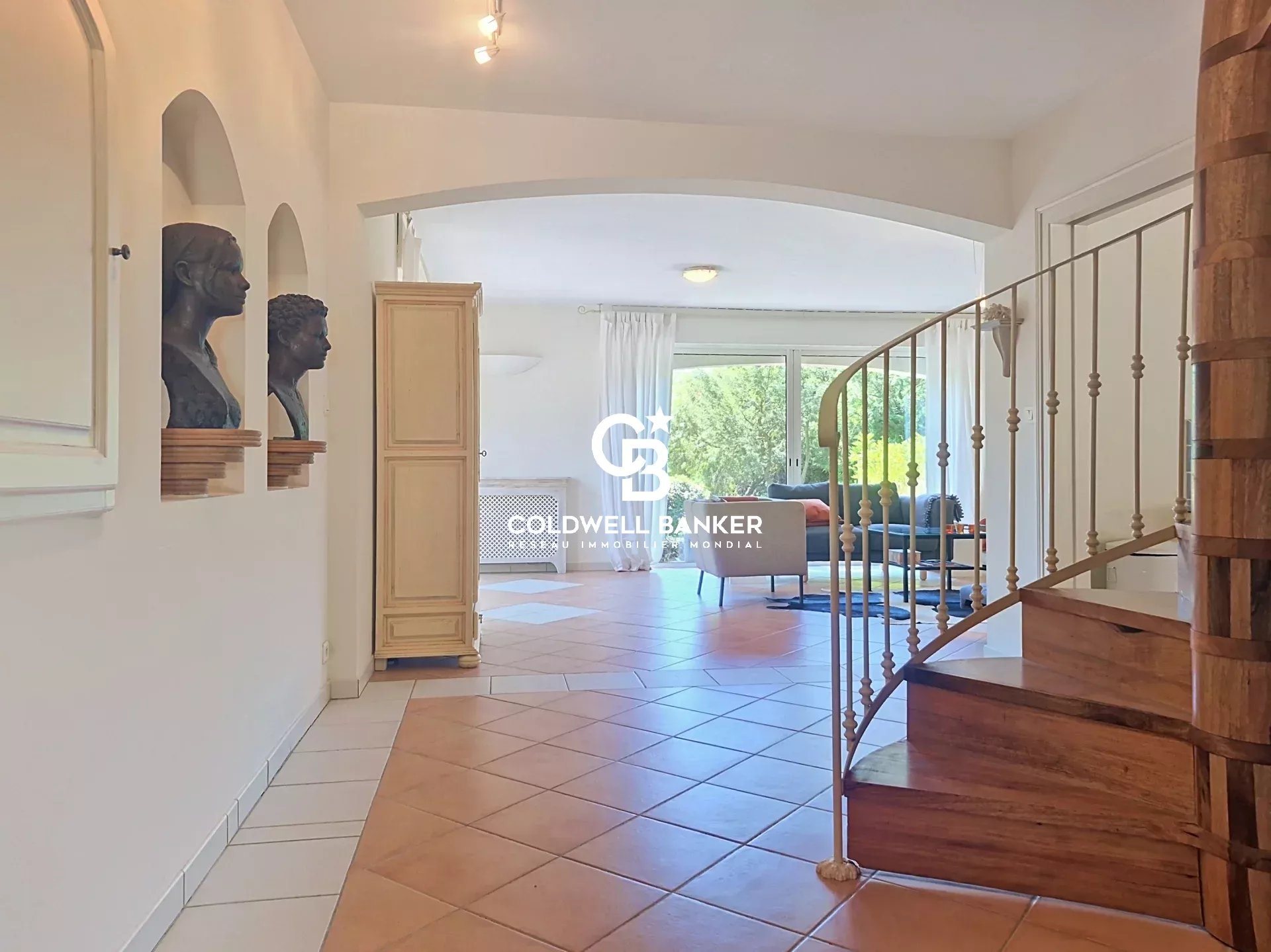 Maison à vendre, 275m², Saint-Raphaël