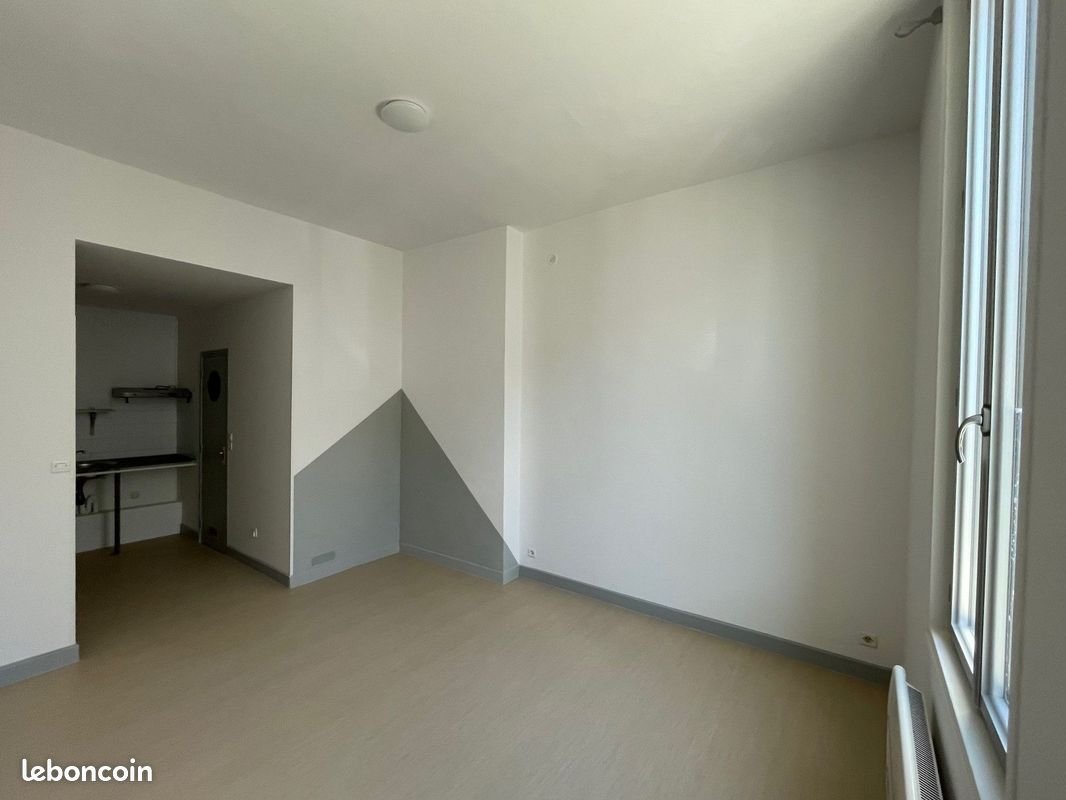 Appartement à louer, 23m², Rochefort