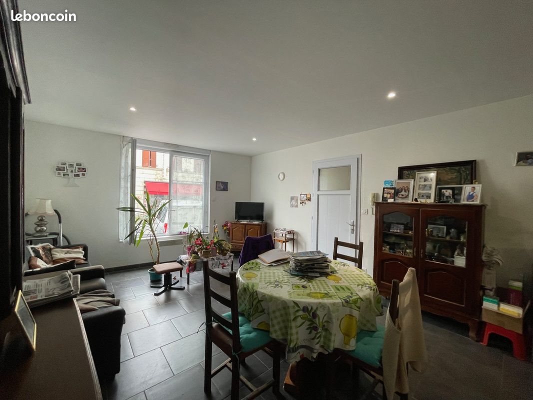 Appartement à louer, 43m², Rochefort