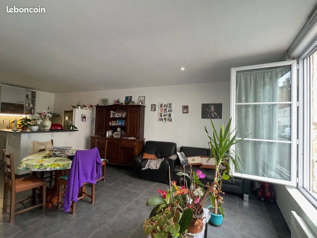 Appartement à louer, 43m², Rochefort