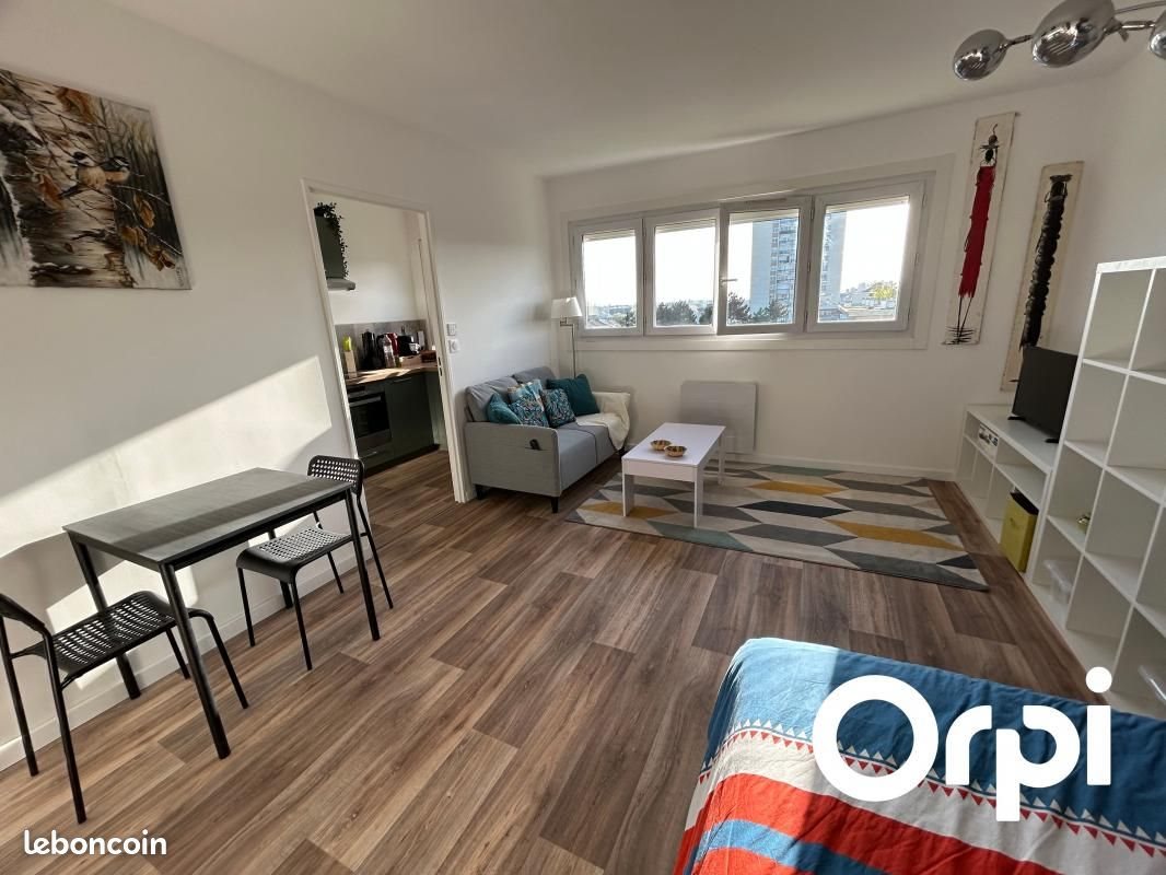 Appartement à louer, 30m², Maurepas