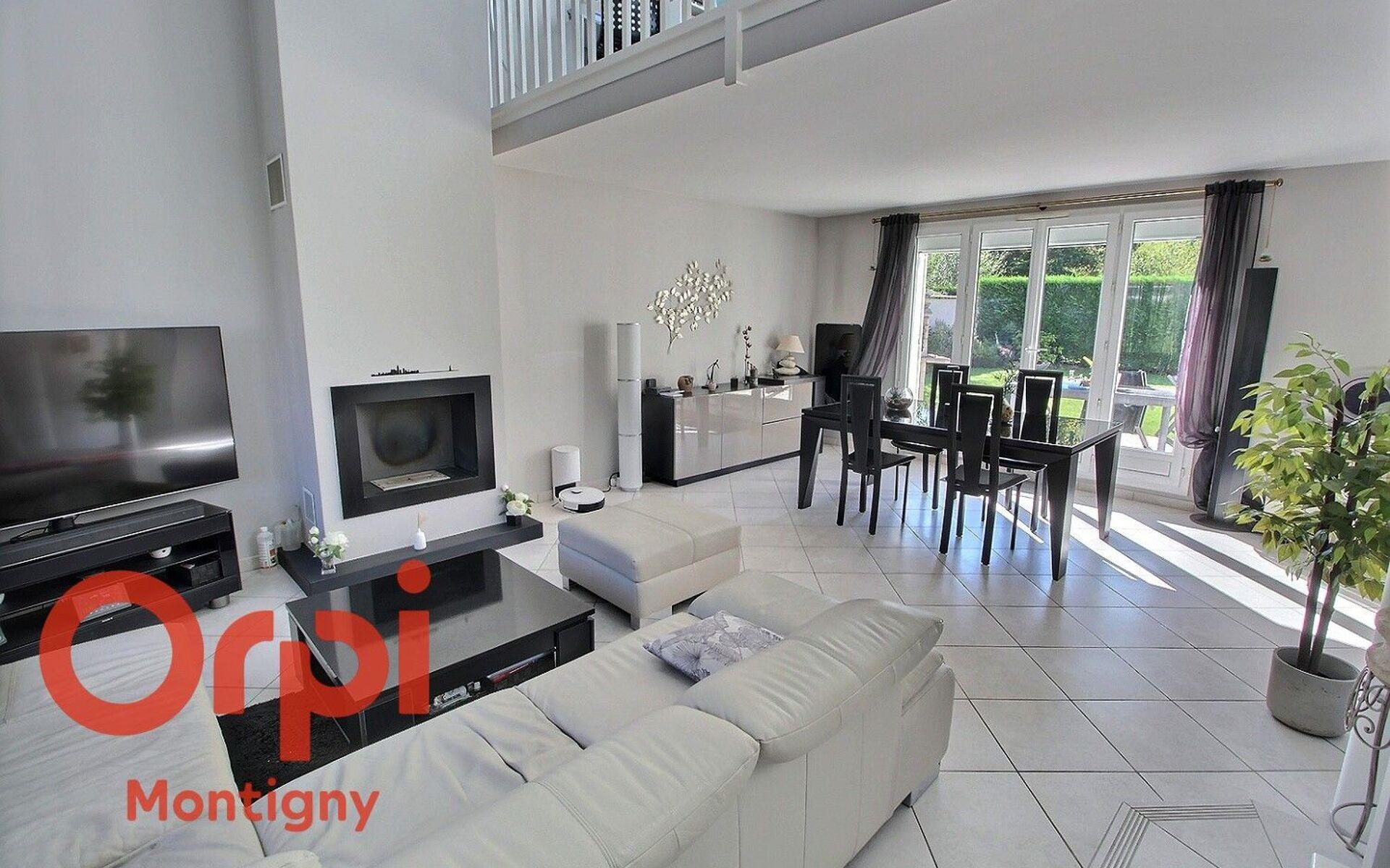 Maison à vendre, 132m², Montigny-le-Bretonneux